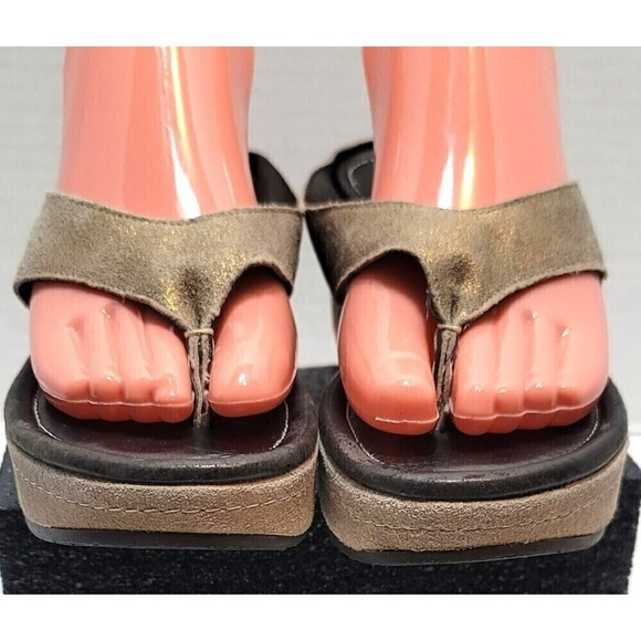 Donald J Pliner Leather Wedges Made in Italy - Size 8 - Picture 2 of 11